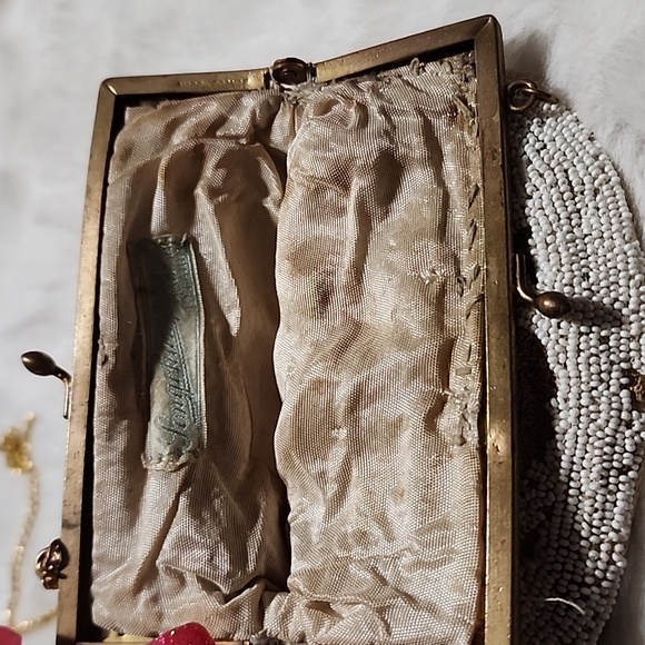 VINTAGE BEADED CHANGE PURSE ๐ - Picture 3 of 7